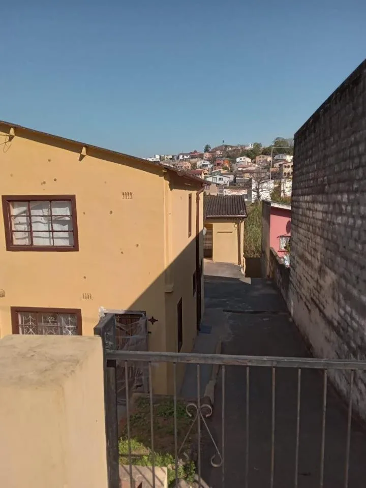2 Bedroom House for sale in Montford