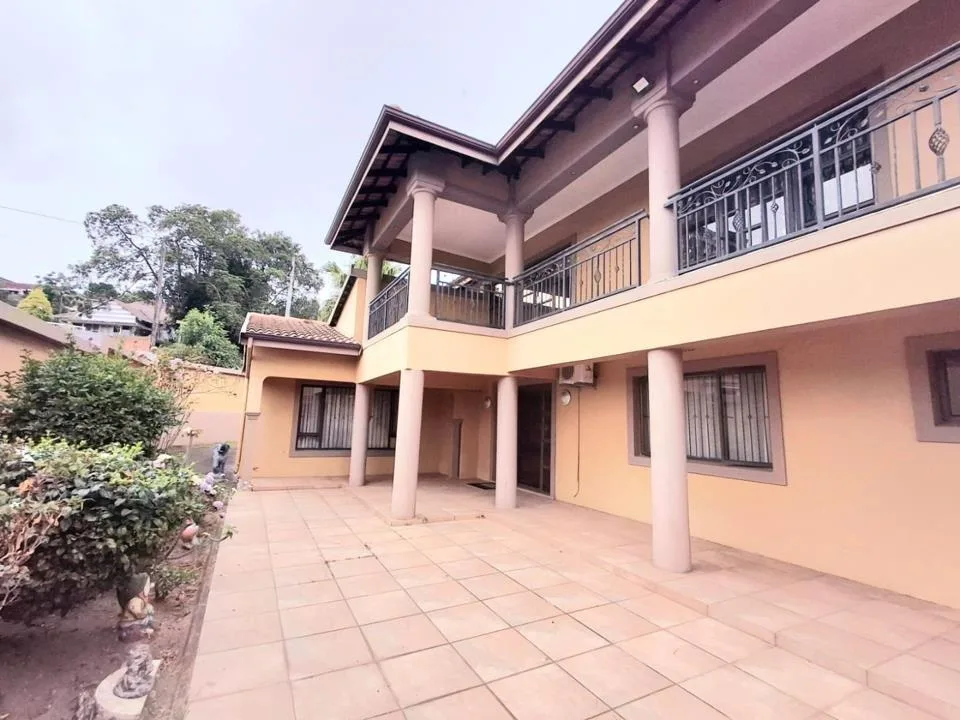 3 Bedroom House for sale in Escombe