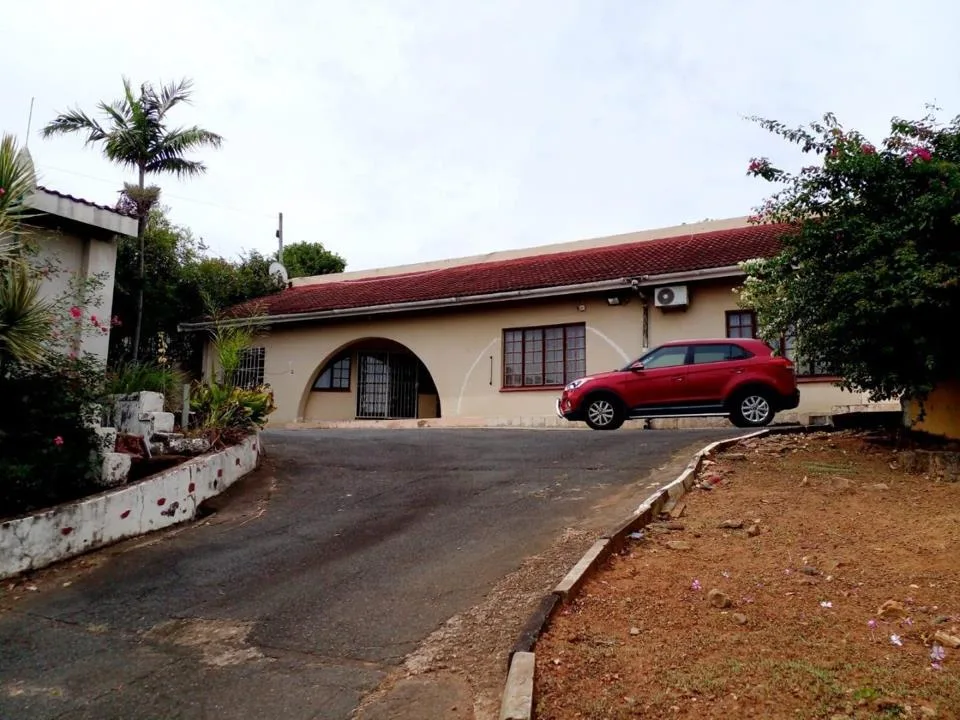 6 Bedroom House for sale in Escombe