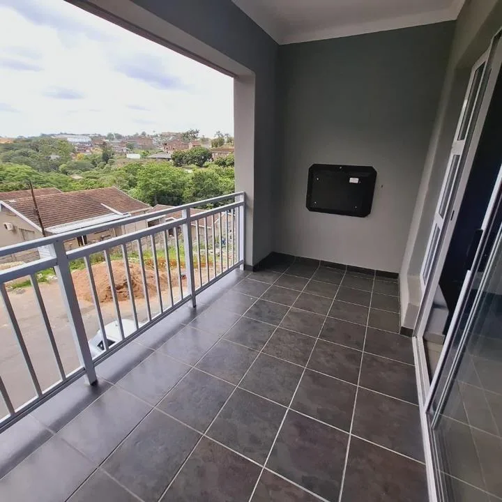 2 Bedroom Apartment / flat for sale in Umhlatuzana