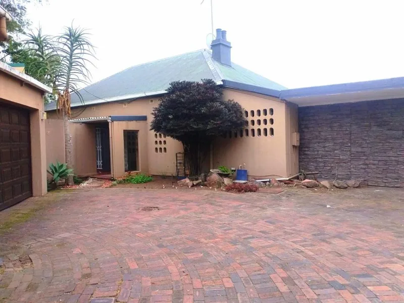 3 Bedroom Townhouse for sale in Malvern