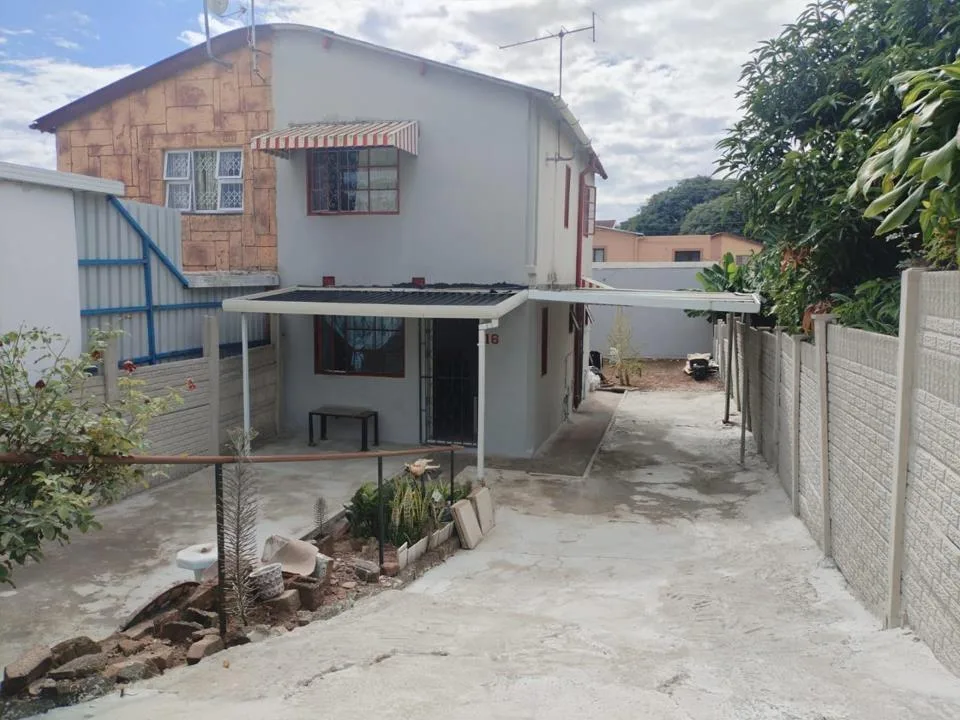 2 Bedroom House for sale in Moorton