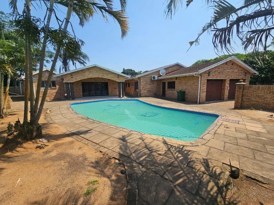 3 Bedroom House for sale in Amanzimtoti