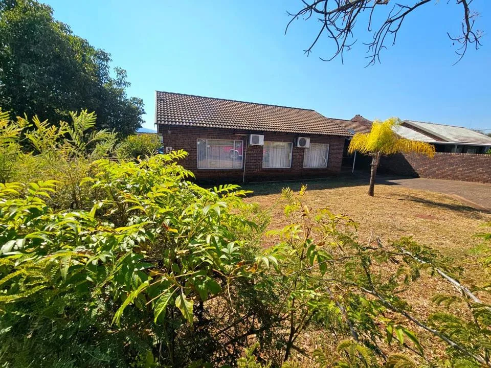 2 Bedroom House for sale in Thabazimbi