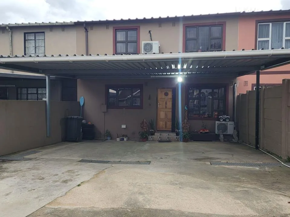 3 Bedroom House for sale in Bombay Heights