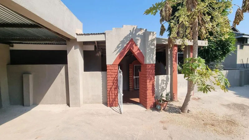 5 Bedroom House for sale in Nelspruit Ext 2