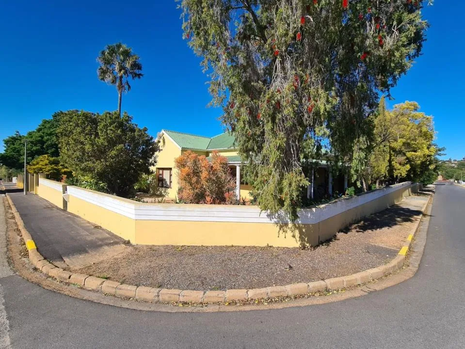 4 Bedroom House for sale in Moorreesburg