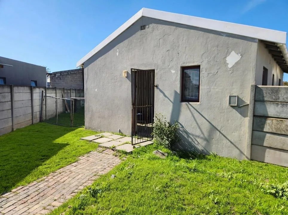 2 Bedroom House for sale in Belmont Park