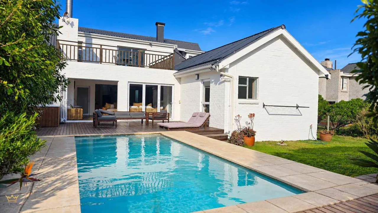 4 Bedroom House for sale in Bettys Bay