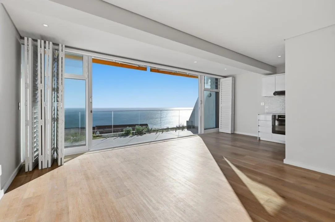 3 Bedroom Apartment / flat for sale in Camps Bay