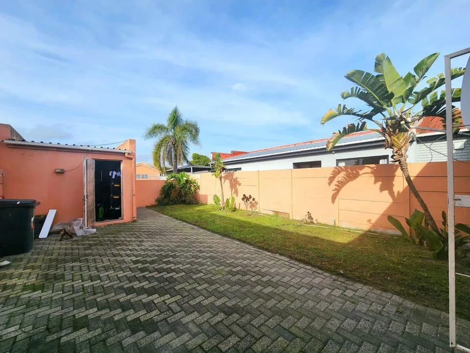 2 Bedroom House for sale in Glenwood