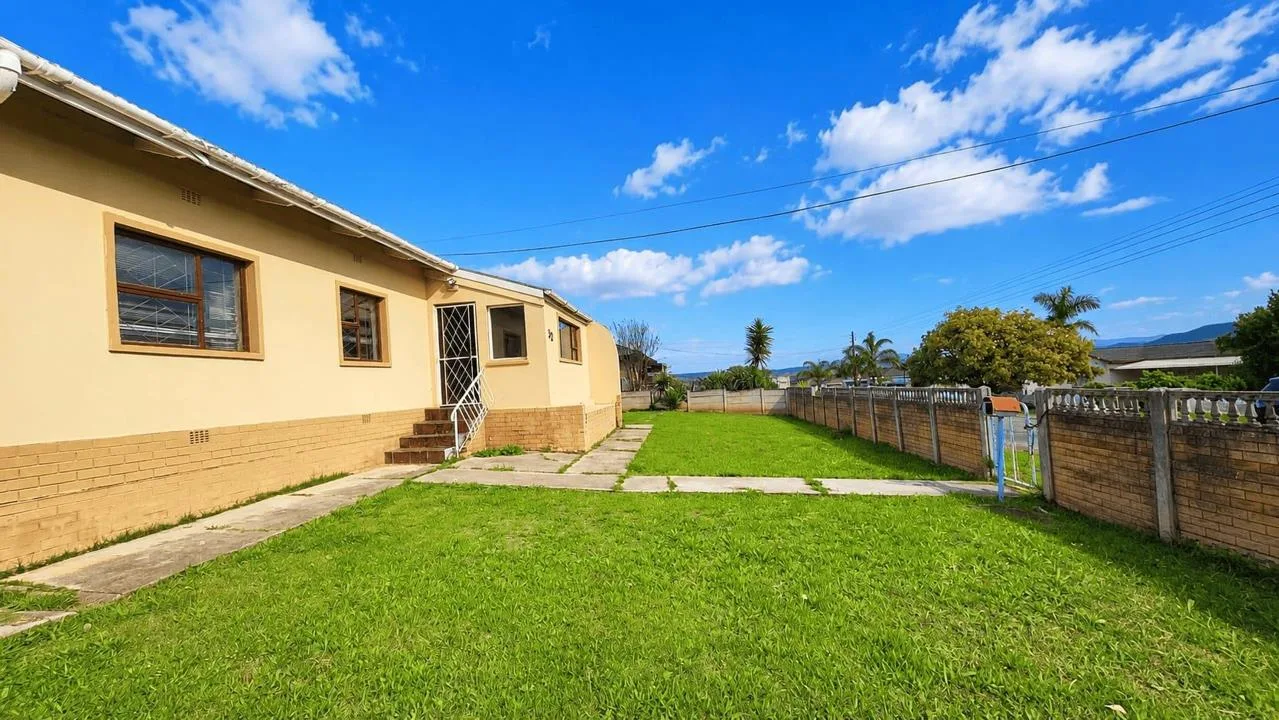 3 Bedroom House for sale in Van Riebeeck Hoogte
