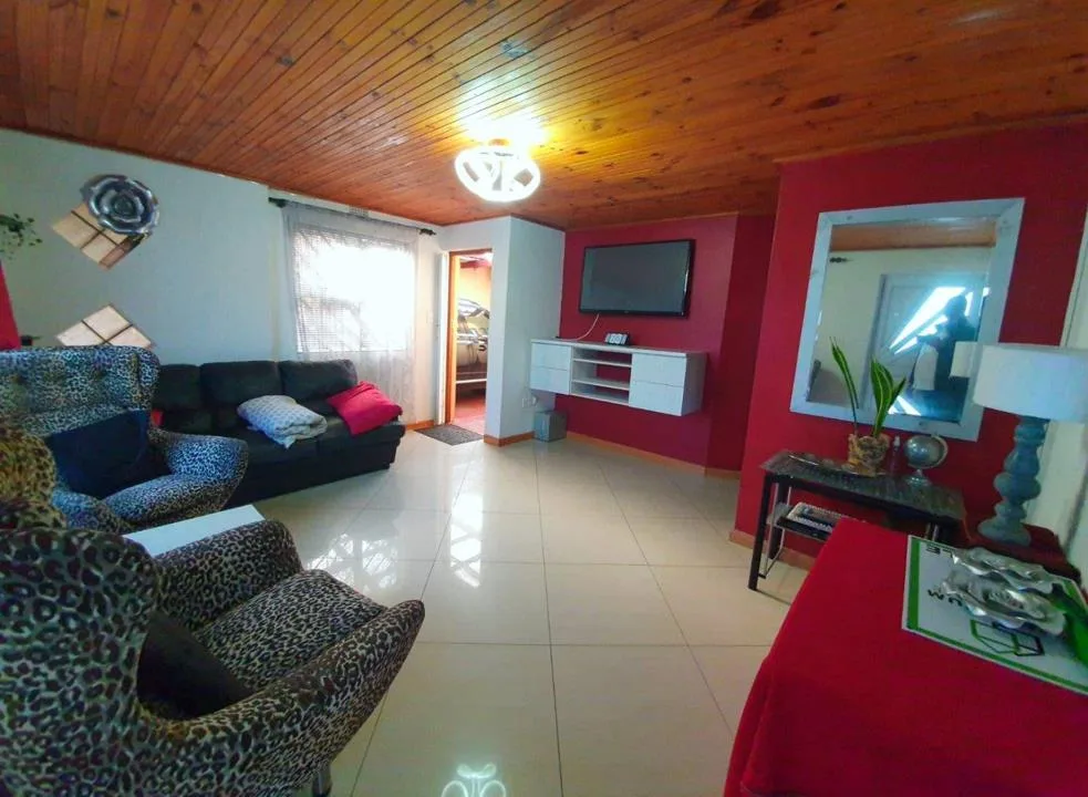4 Bedroom House for sale in Bay View