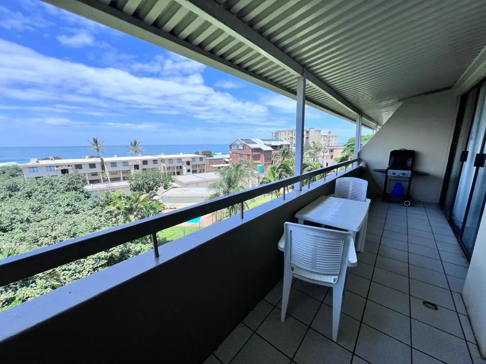 3 Bedroom Apartment / flat for sale in Manaba Beach