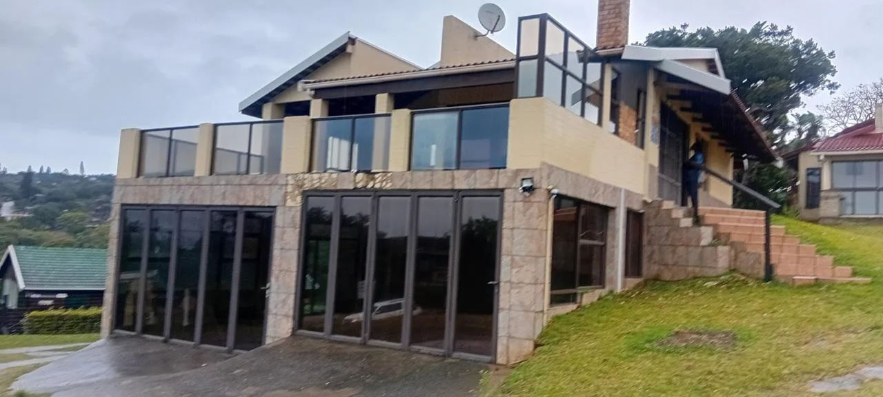 3 Bedroom Townhouse for sale in Hibberdene