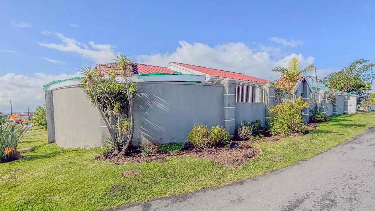 3 Bedroom House for sale in Buffalo Flats