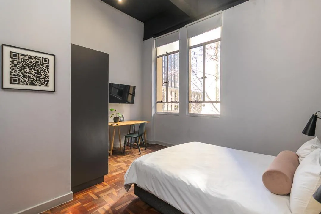 0.5 Bedroom Apartment / flat for sale in Cape Town City Centre
