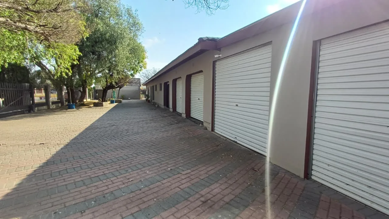 4 Bedroom House for sale in Jan Cilliers Park