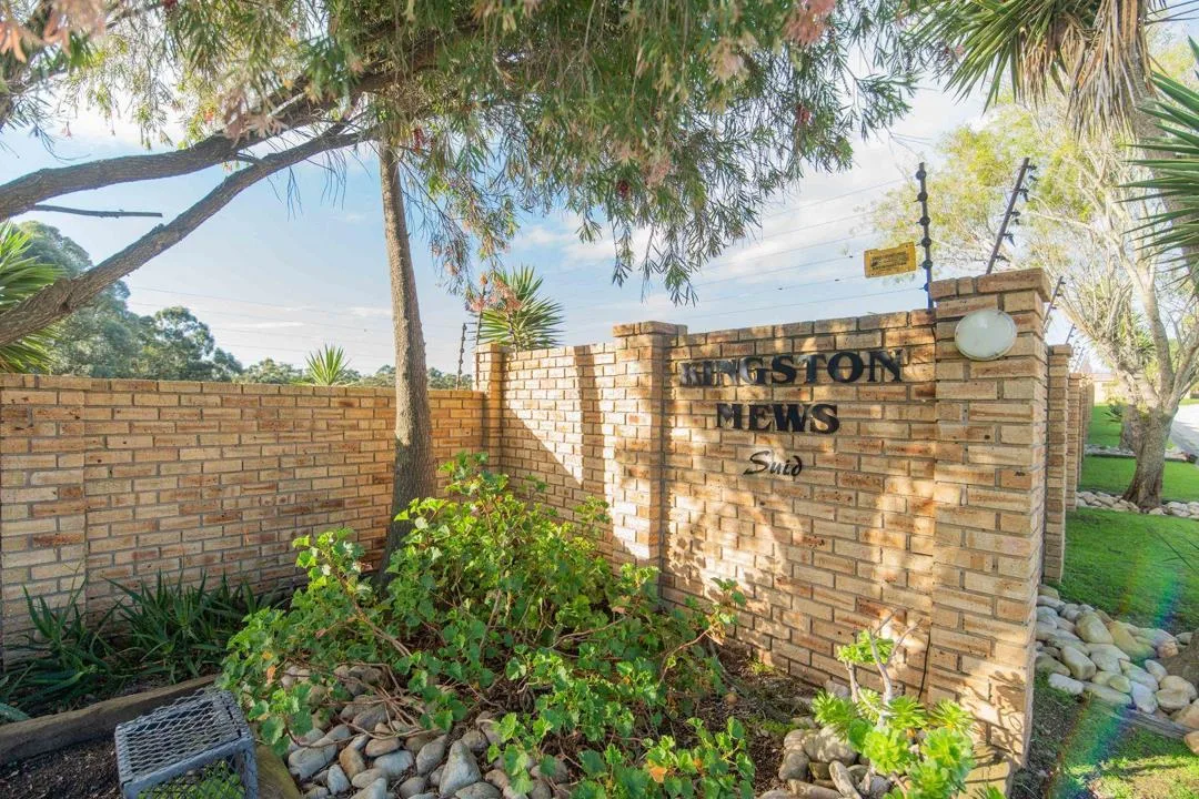 2 Bedroom Townhouse for sale in Kabega