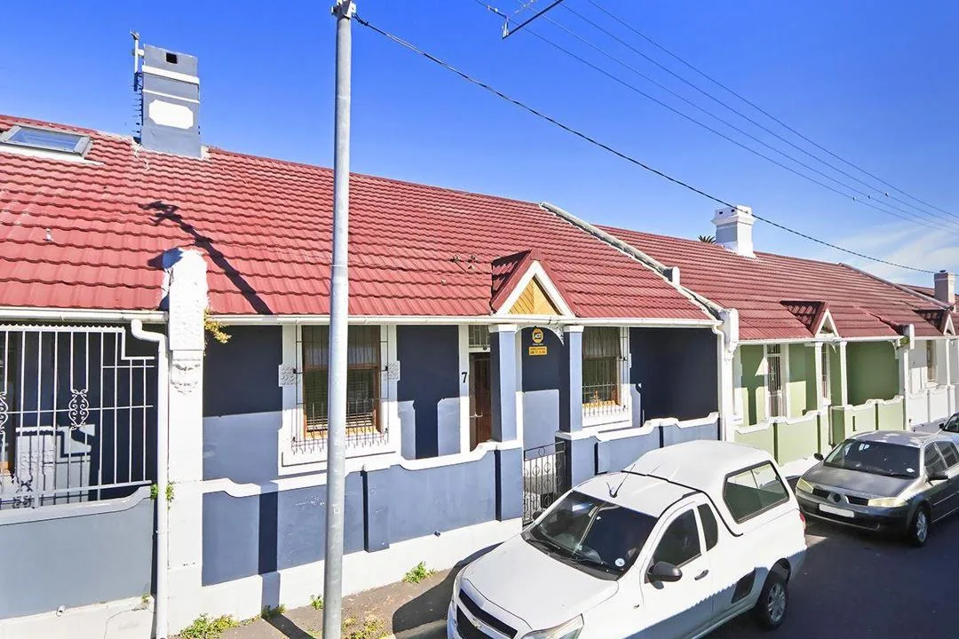 2 Bedroom House for sale in Woodstock