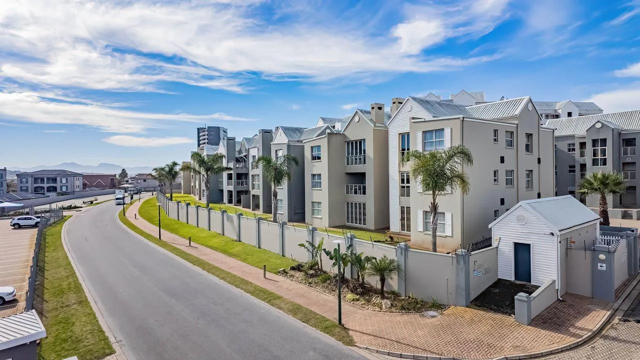 2 Bedroom Apartment / flat for sale in Diaz Beach