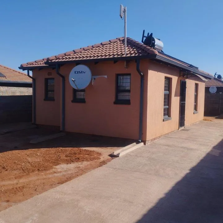 2 Bedroom House to rent in Protea Glen