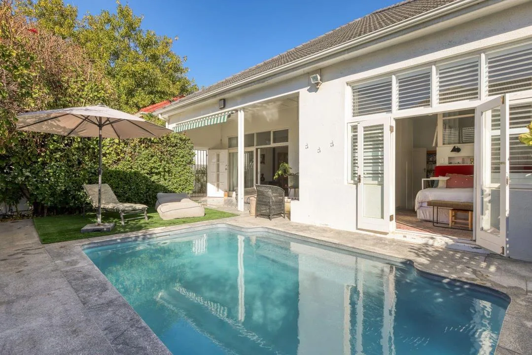3 Bedroom House for sale in Sea Point