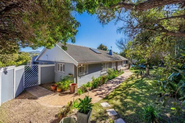 4 Bedroom House for sale in Kenridge