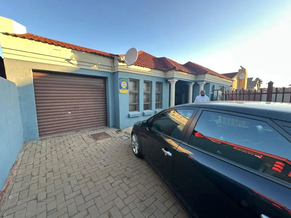 5 Bedroom House for sale in Vista Park
