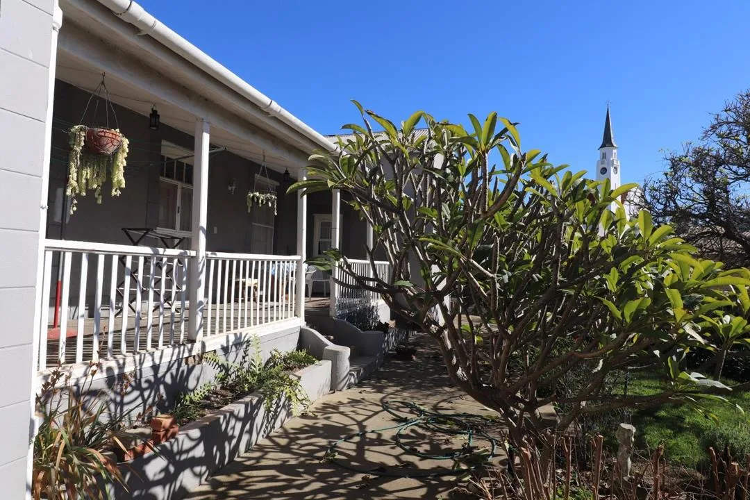4 Bedroom House for sale in Napier