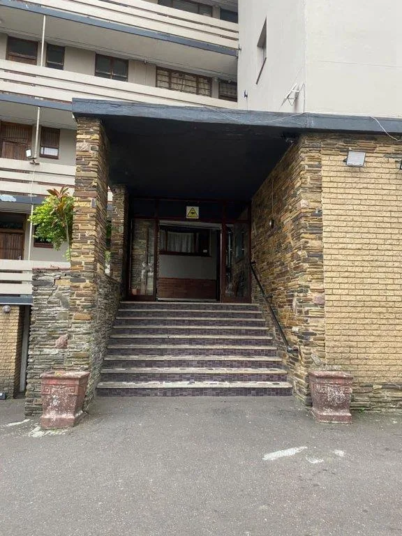 2 Bedroom Apartment / flat for sale in Fields Hill
