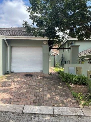 2 Bedroom Townhouse to rent in West Acres Ext 49