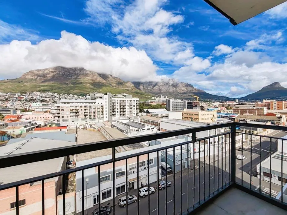 1 Bedroom Apartment / flat for sale in Woodstock