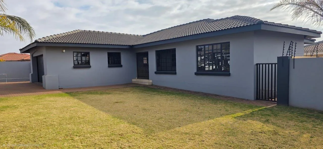3 Bedroom House to rent in Aerorand