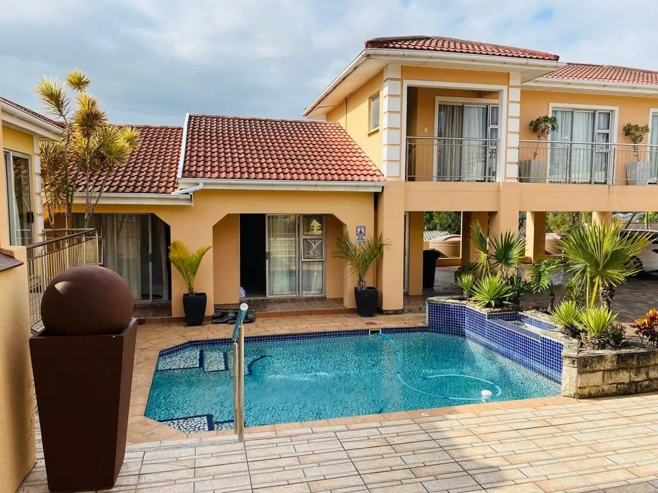 14 Bedroom House for sale in Amalinda