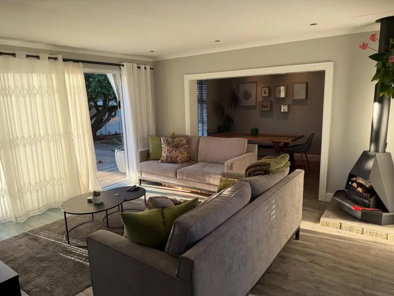 3 Bedroom House for sale in Bellville Central