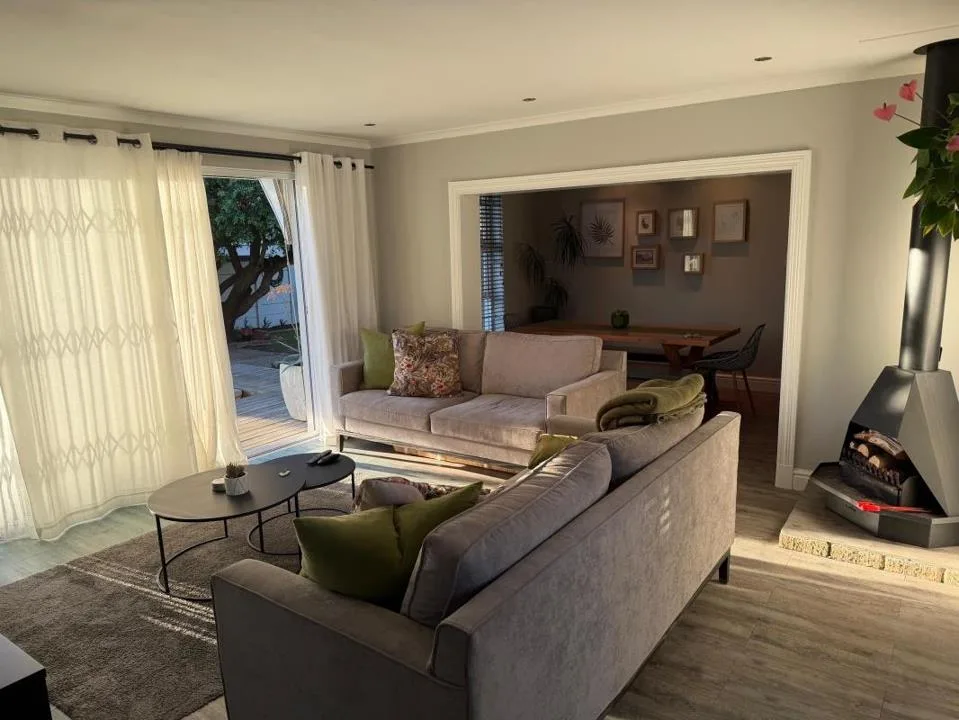 3 Bedroom House for sale in Bellville Central