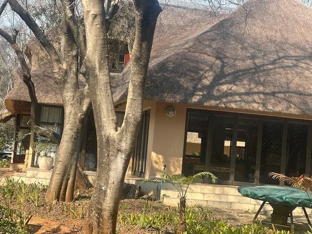 4 Bedroom House for sale in Lakeland Estate