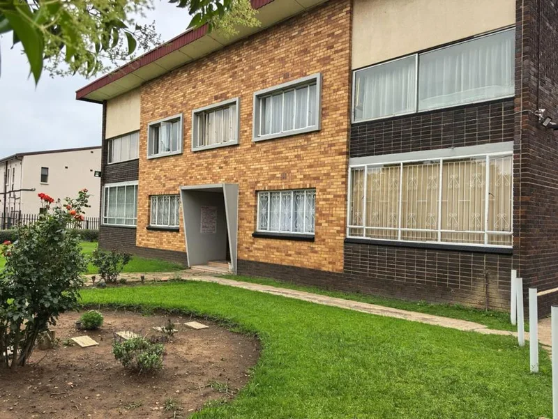 2 Bedroom Apartment / flat to rent in Selcourt