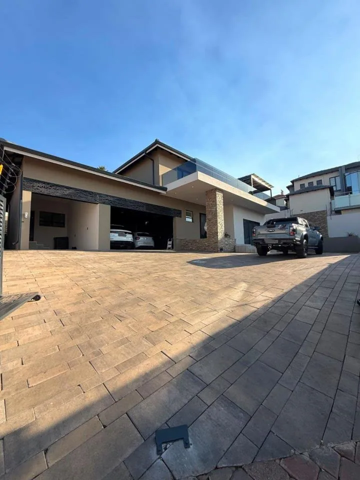 3 Bedroom House for sale in Ben Fleur