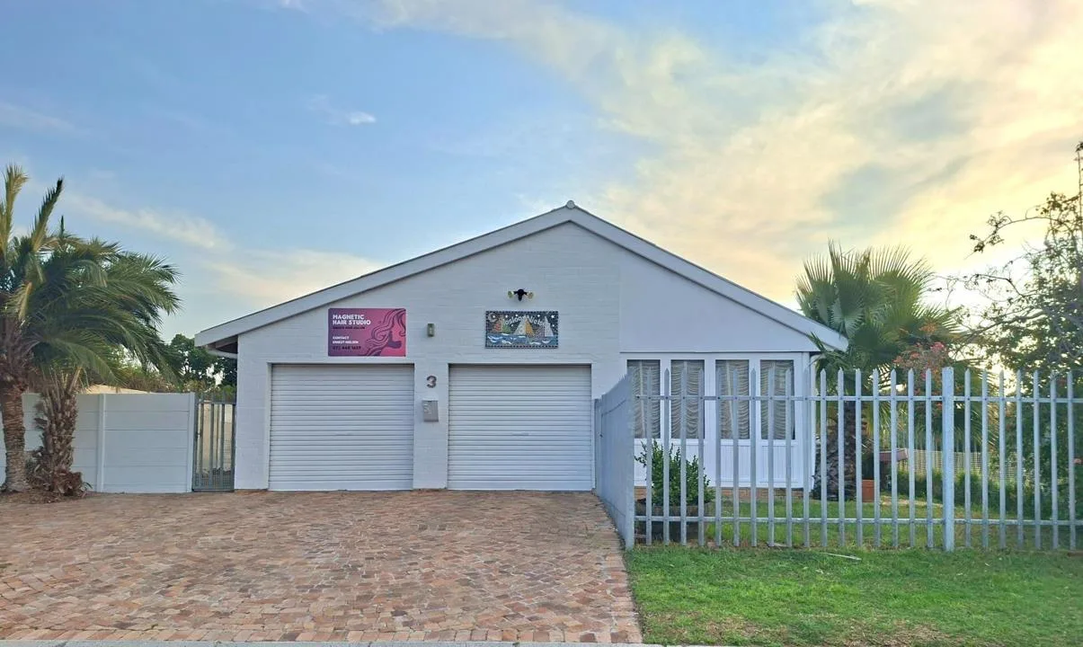 3 Bedroom House for sale in Melkbosstrand Central