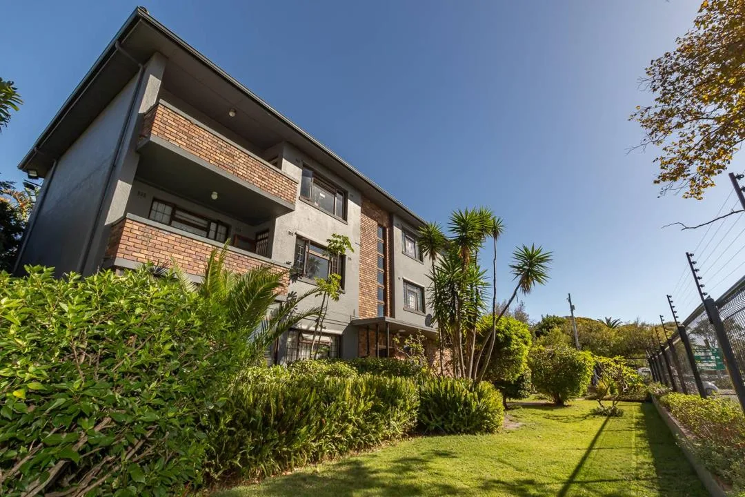 2 Bedroom Apartment / flat for sale in Kenilworth