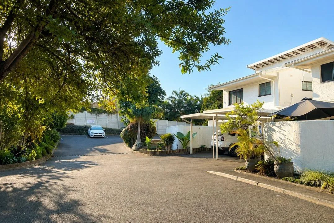 3 Bedroom Townhouse for sale in Amanzimtoti