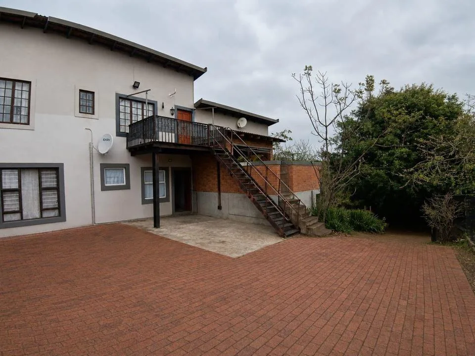 8 Bedroom House for sale in Northdene