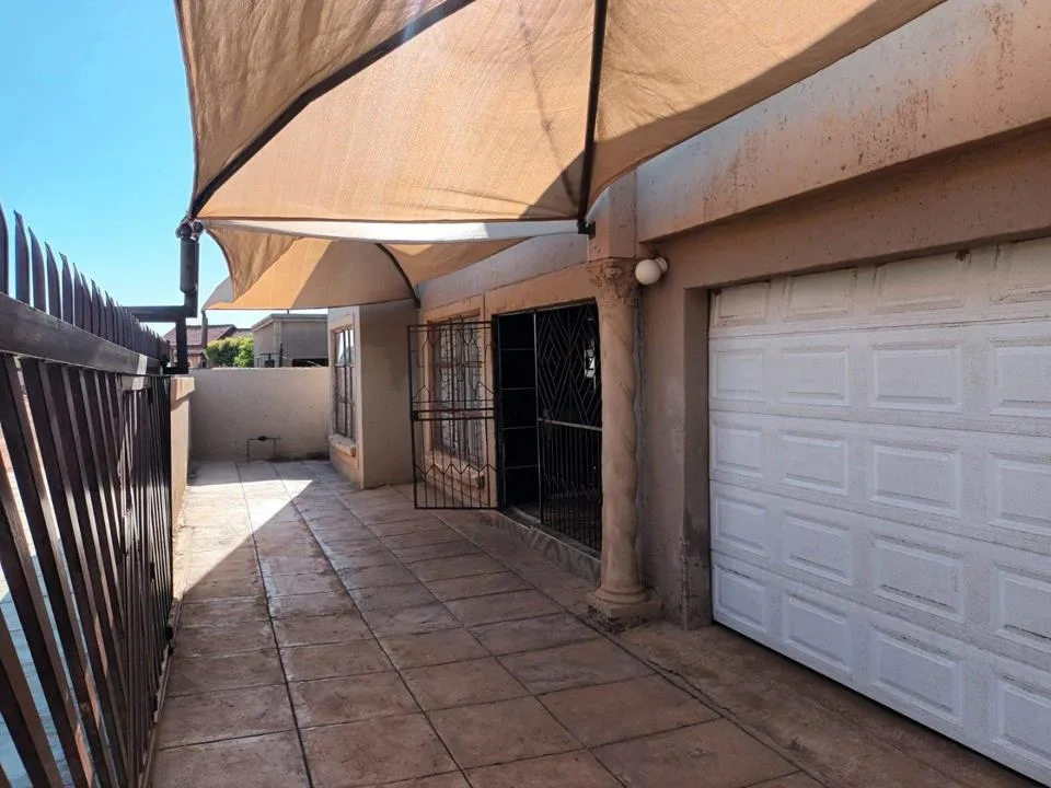 3 Bedroom House for sale in Lethlabile