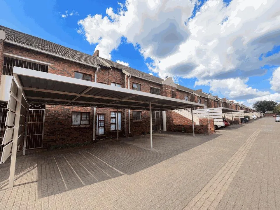 2 Bedroom Apartment / flat for sale in Langenhovenpark