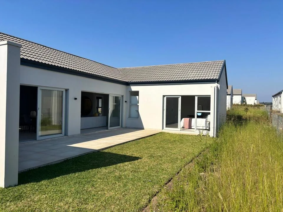 2 Bedroom House for sale in Lalela Estate