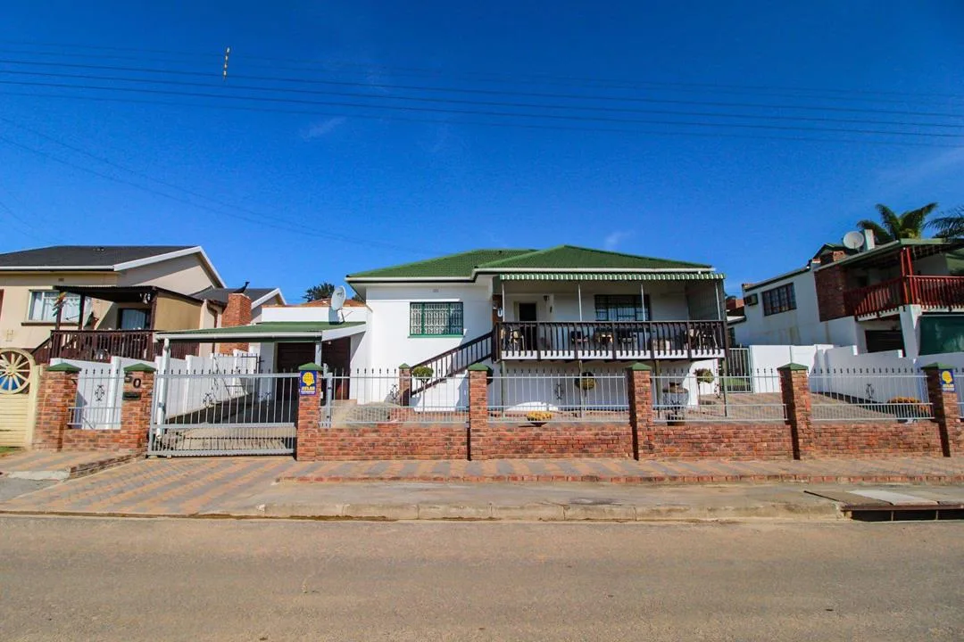 3 Bedroom House for sale in Bothasrus