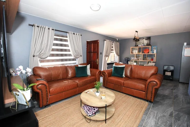 2 Bedroom Townhouse for sale in Del Judor Ext 1