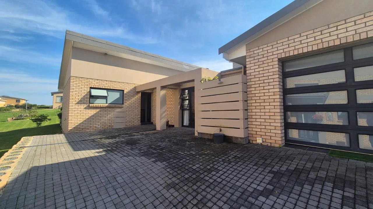 3 Bedroom House for sale in Blue Ridge